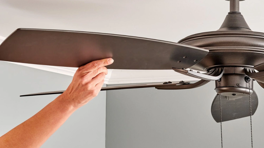 How to Fix a Ceiling Fan Wobble: Easy Steps for Stable Fans