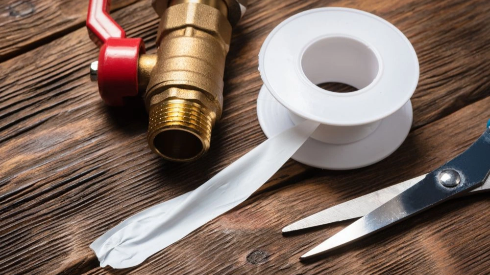 How Much Teflon Tape to Use on Shower Head: Expert Tips Revealed